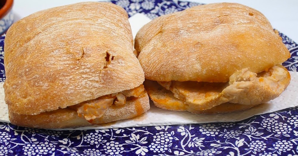 Bifanas à Moda do Porto ❦ Pork Cutlet Sandwich Porto Style